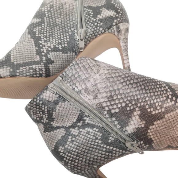 Fergalicious Goldie Bootie Snakeskin Stiletto Heel Size 7.5‎ Women's Shoes - Picture 8 of 13